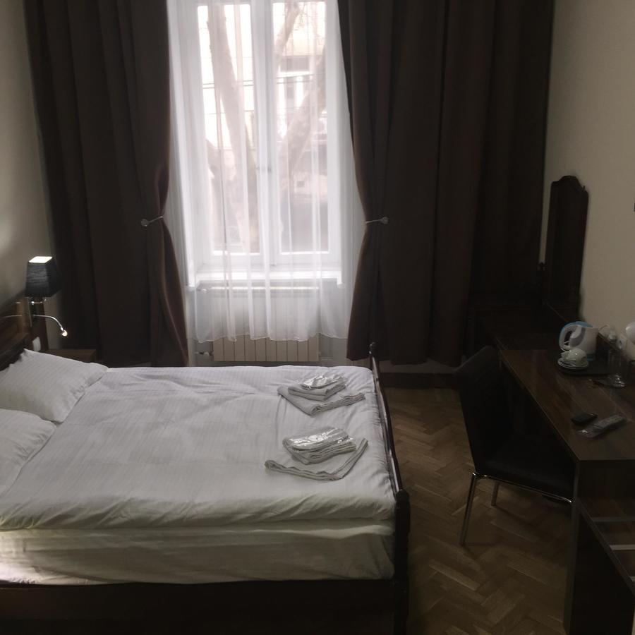 Отель Nice Тбилиси Экстерьер фото